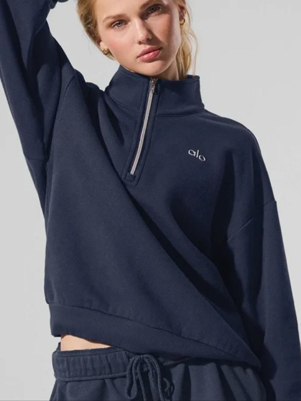 ALO Yoga Navy Athletic Pullover